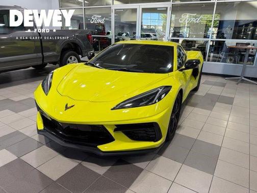 Accelerate Yellow Metallic 2022 Chevrolet Corvette Stingray w/3LT