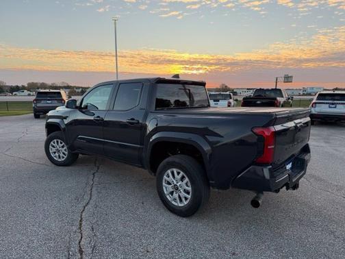 UNDERGROUND 2026 Toyota Tacoma SR5