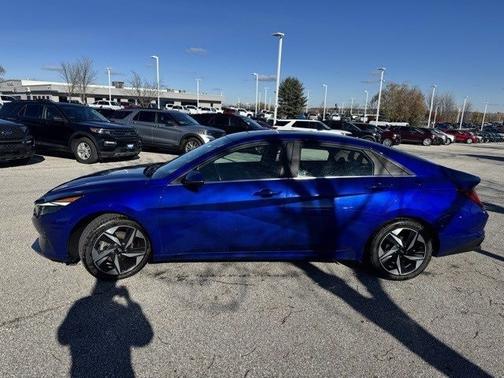 2023 Hyundai ELANTRA LIMITED