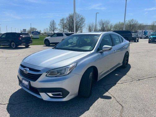 Ice Silver Metallic 2022 Subaru Legacy Limited