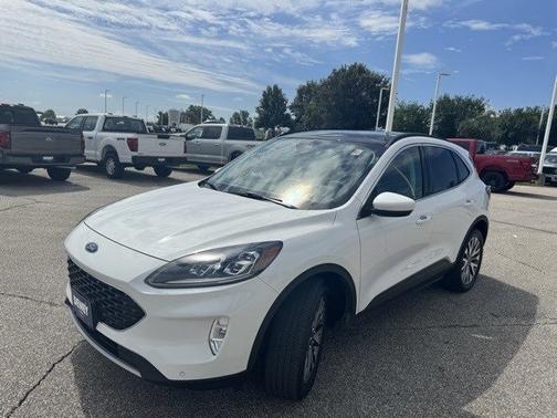 2022 Ford Escape TITANIUM