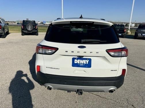 2022 Ford Escape TITANIUM