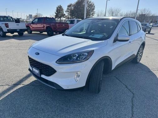 2022 Ford Escape TITANIUM