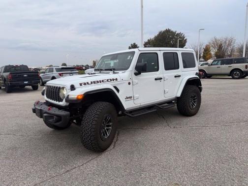 Bright White Clearcoat 2026 Jeep Wrangler RUBICON