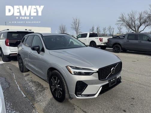 2024 Volvo XC60 B5 CORE DARK THEME