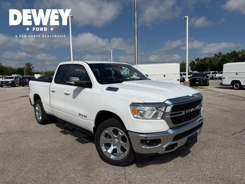 Bright White Clearcoat 2022 RAM 1500 Big Horn/Lone Star