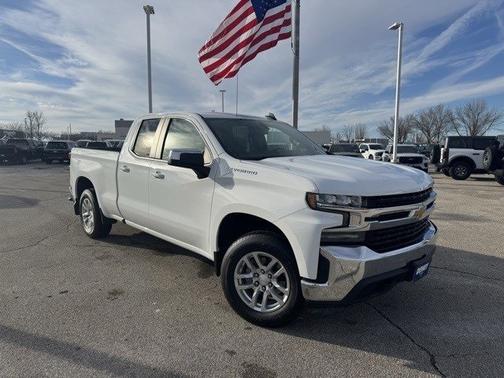 Summit White 2019 Chevrolet Silverado 1500 LT Truck