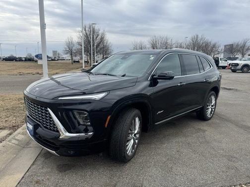 2025 Buick Enclave AVENIR