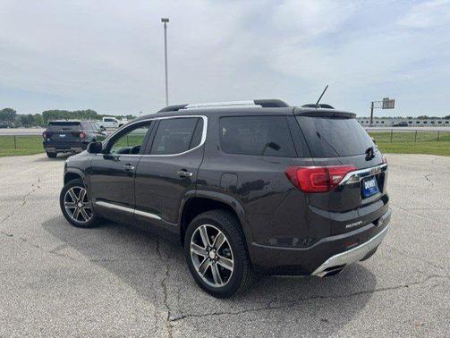 Iridium Metallic 2018 GMC Acadia Denali