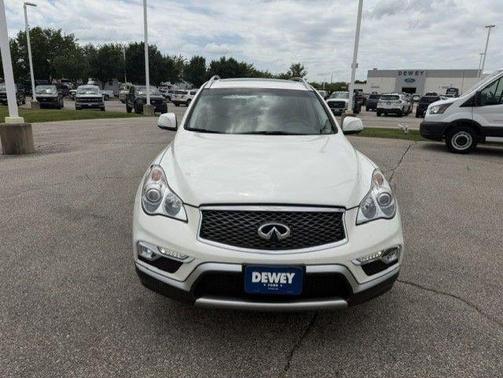 Majestic White 2016 INFINITI QX50 Base