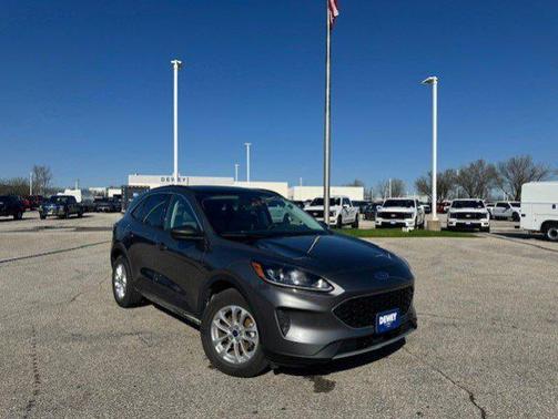 Gray Metallic 2022 Ford Escape SE