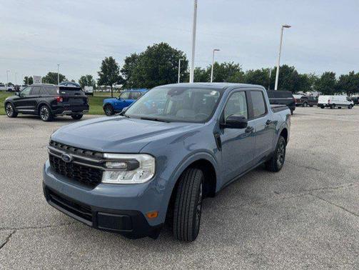 Azure Gray Metallic 2024 Ford Maverick XLT