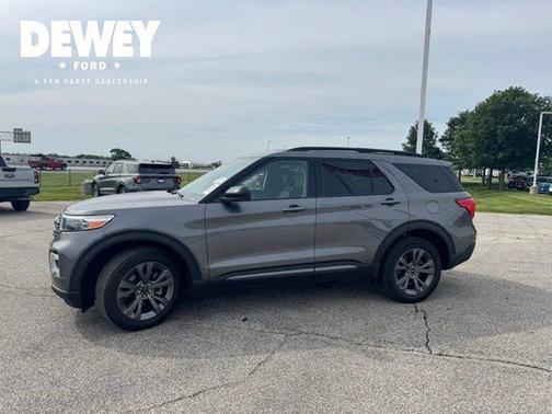 Gray Metallic 2023 Ford Explorer XLT
