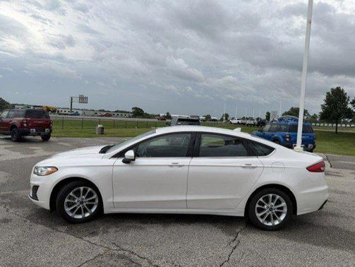 White Platinum Clearcoat Metallic 2020 Ford Fusion Hybrid SE