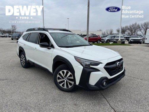 Crystal White Pearl 2025 Subaru Outback Premium