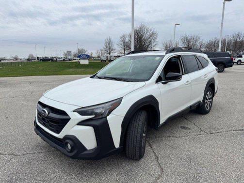 Crystal White Pearl 2025 Subaru Outback Premium