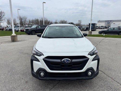 Crystal White Pearl 2025 Subaru Outback Premium