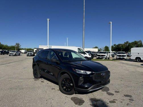 Black Metallic 2023 Ford Escape Active