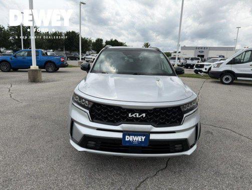 Sparkling Silver 2022 Kia Sorento EX