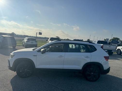 2022 Volkswagen Taos 1.5T S