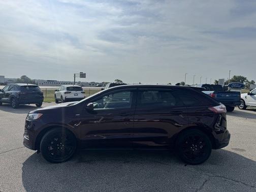 2024 Ford Edge ST LINE