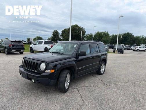 Black Clearcoat 2014 Jeep Patriot Latitude