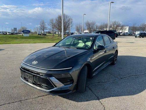 Gray 2025 Hyundai SONATA SEL