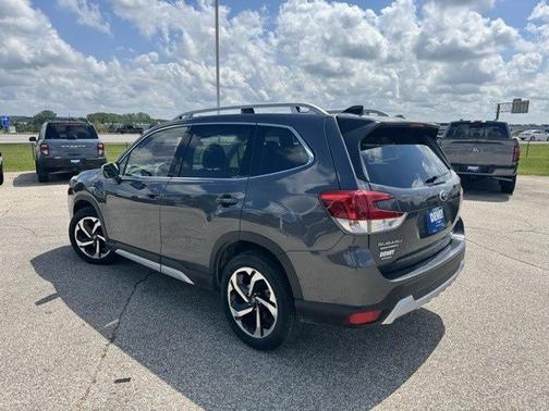 2024 Subaru Forester TOURING