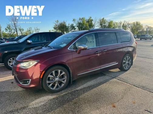 Velvet 2020 Chrysler Pacifica LIMITED