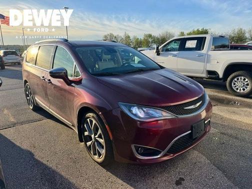 Velvet 2020 Chrysler Pacifica LIMITED