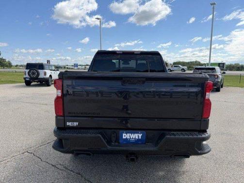 Dark Ash Metallic 2024 Chevrolet Silverado 1500 LT TRAIL BOSS