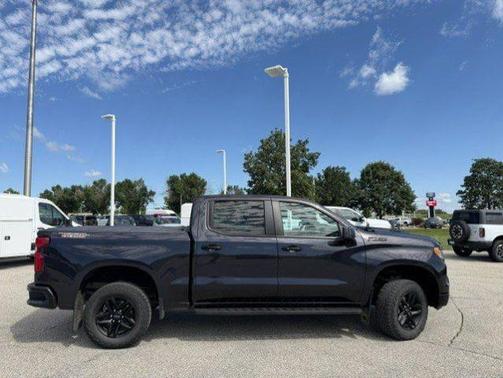 Dark Ash Metallic 2024 Chevrolet Silverado 1500 LT TRAIL BOSS