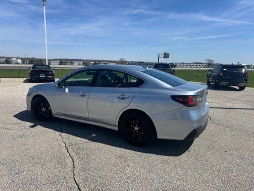 Ice Silver Metallic 2022 Subaru Legacy LIMITED