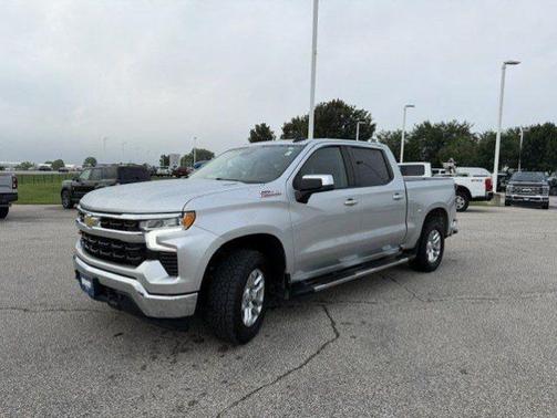 Silver Ice Metallic 2022 Chevrolet Silverado 1500 LT