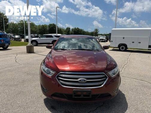 Maroon 2016 Ford Taurus SEL