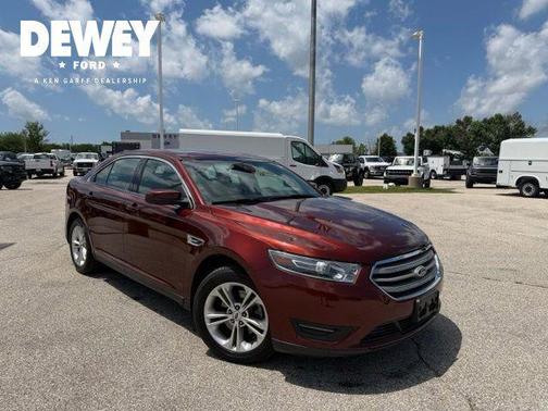 Maroon 2016 Ford Taurus SEL