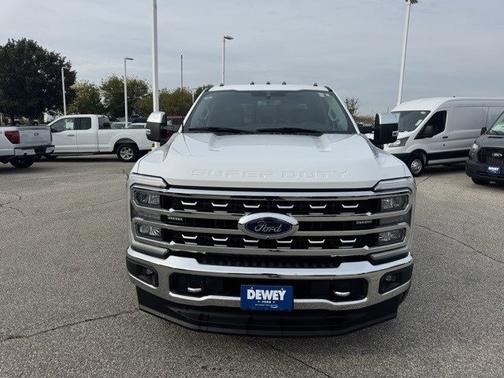 2023 Ford F-350 LARIAT SUPER DUTY