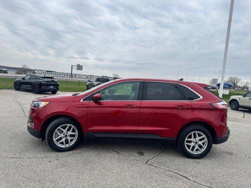 Red Metallic 2024 Ford Edge SEL