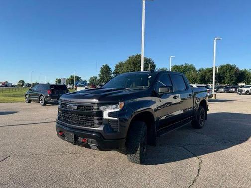 Dark Ash Metallic 2024 Chevrolet Silverado 1500 LT Trail Boss