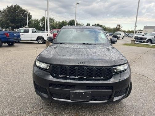 2024 Jeep Grand Cherokee LAREDO