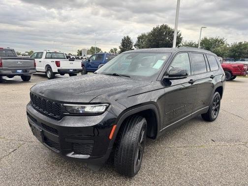 2024 Jeep Grand Cherokee LAREDO