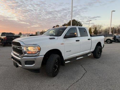 Bright White Clearcoat 2019 RAM 2500 TRADESMAN