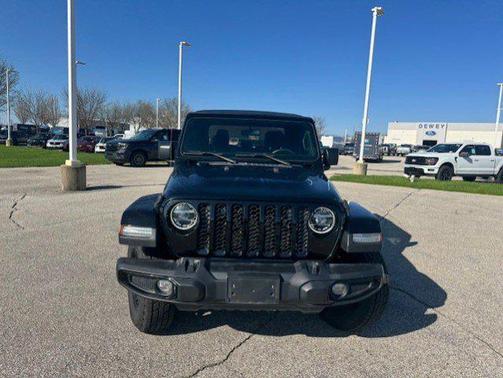 Black Clearcoat 2022 Jeep Gladiator Willys 4x4