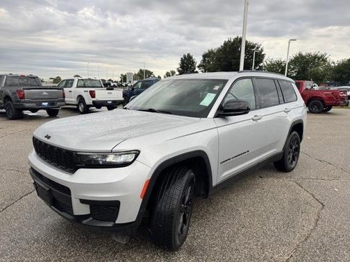2024 Jeep Grand Cherokee LAREDO