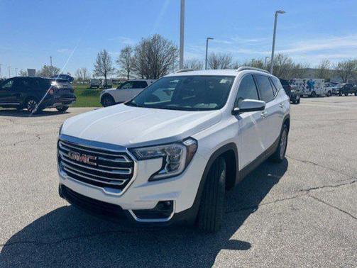 White Frost Tricoat 2024 GMC Terrain SLT