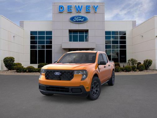 Orange Fury Metallic Tri-Coat 2026 Ford Maverick XLT