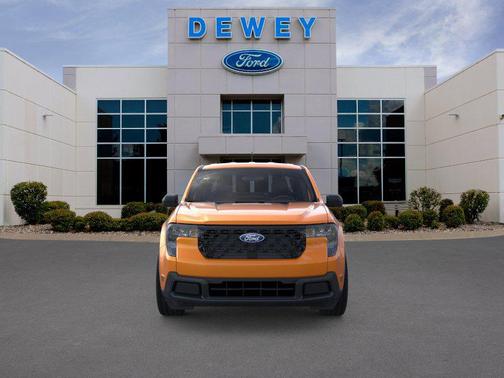 Orange Fury Metallic Tri-Coat 2026 Ford Maverick XLT