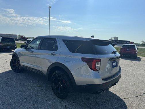 Silver 2021 Ford Explorer ST
