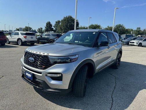 Silver 2021 Ford Explorer ST