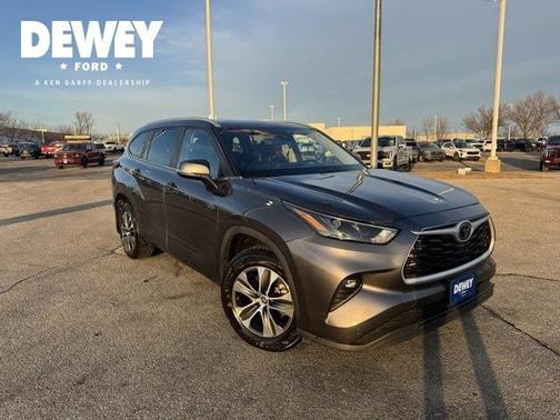 2023 Toyota Highlander XLE